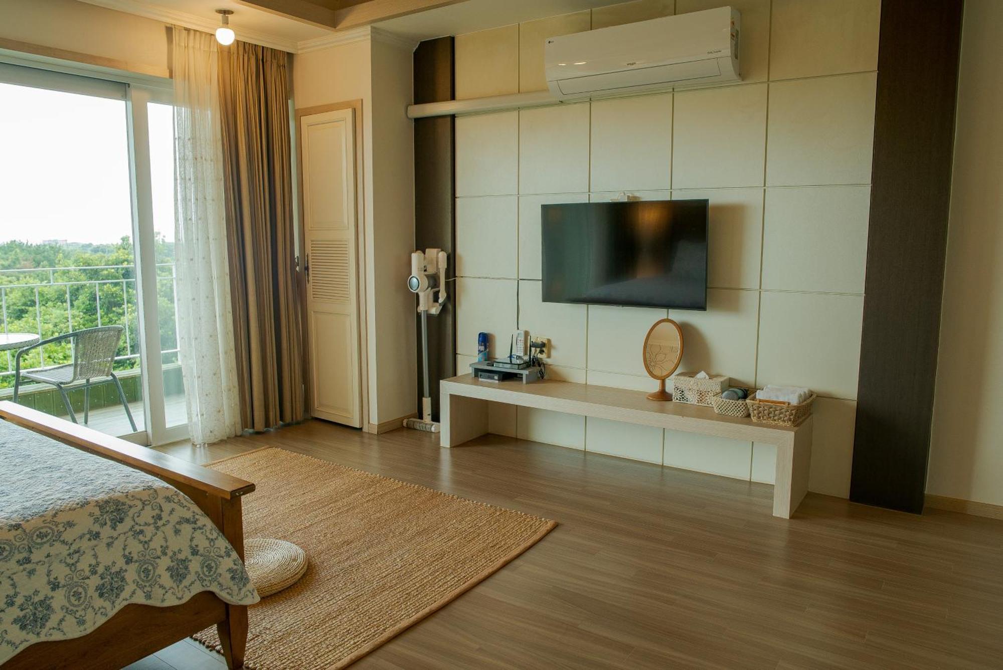 Green Narae Pension Seogwipo Bagian luar foto