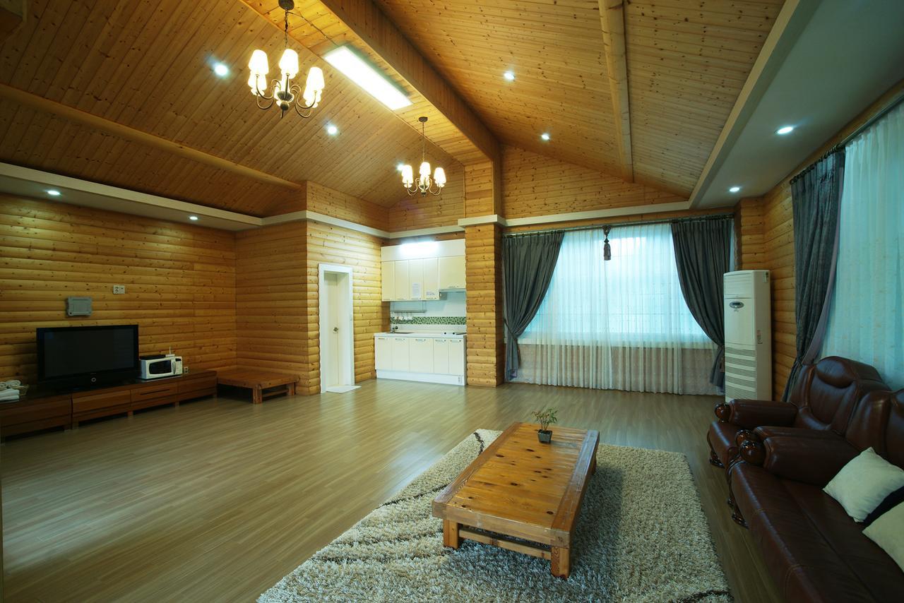 Green Narae Pension Seogwipo Bagian luar foto