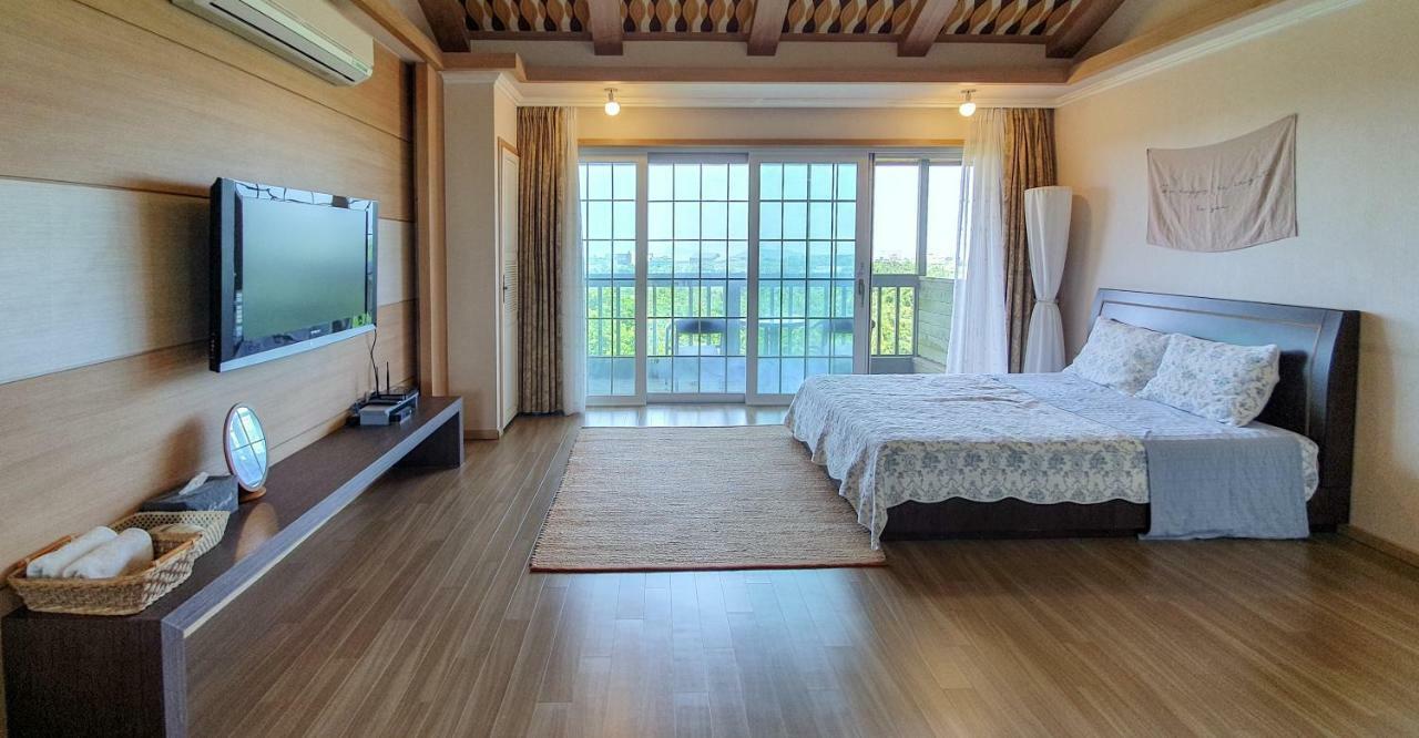 Green Narae Pension Seogwipo Bagian luar foto